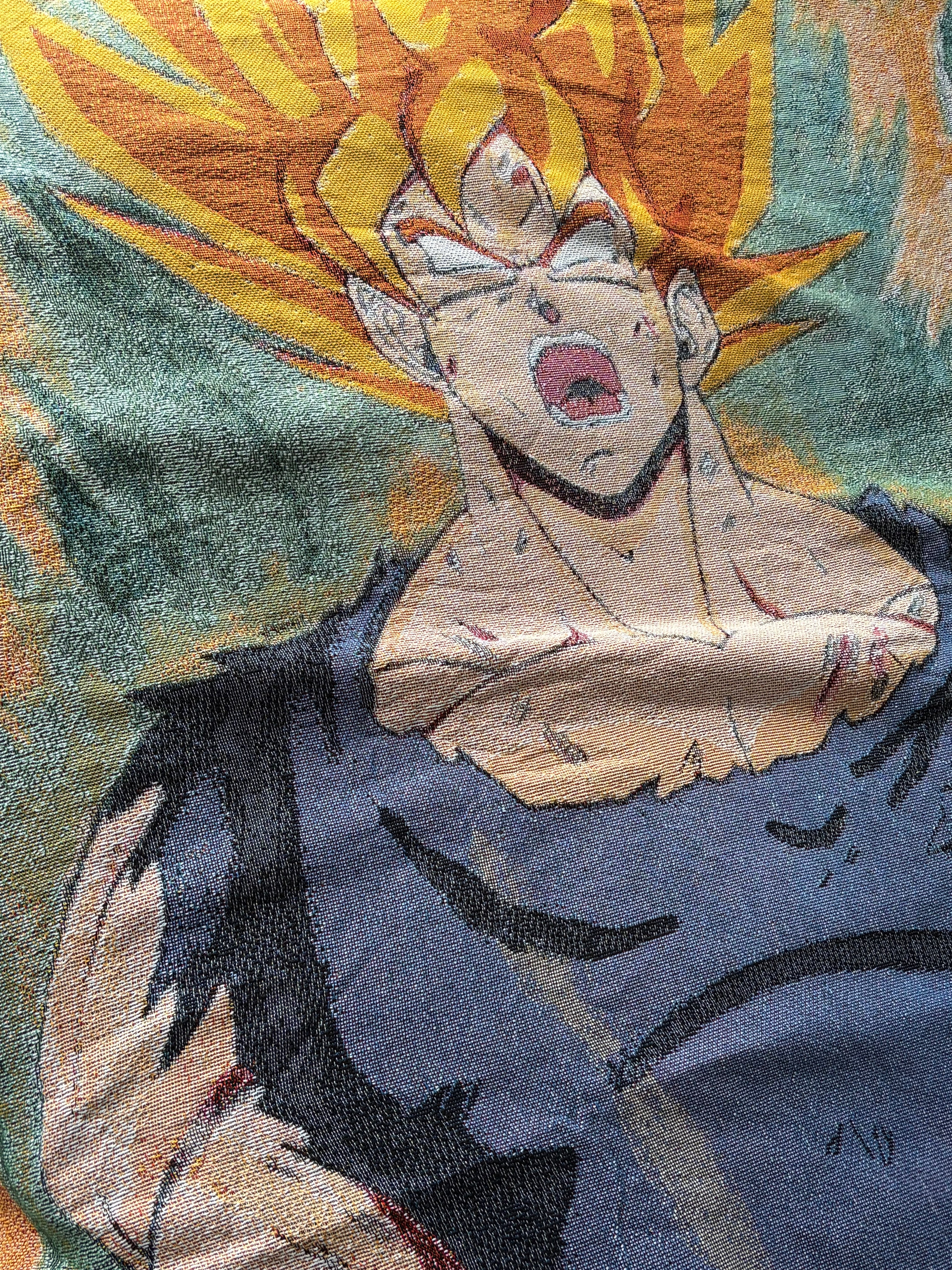Goku Collector Throw